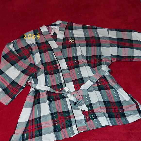 Victoria secret 3 piece Flannel set fit size M/L NWT - Picture 10 of 12